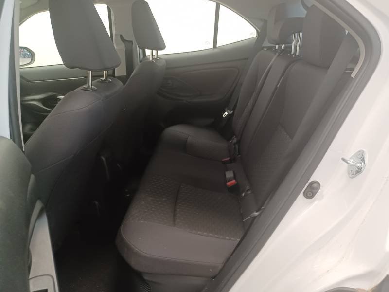 Toyota Yaris - Photo 13