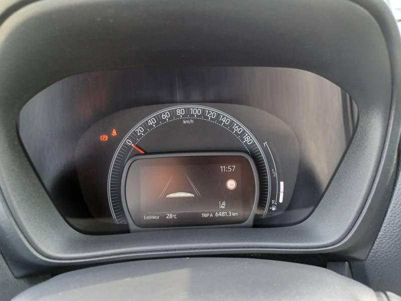 Toyota aygo x - Photo 12