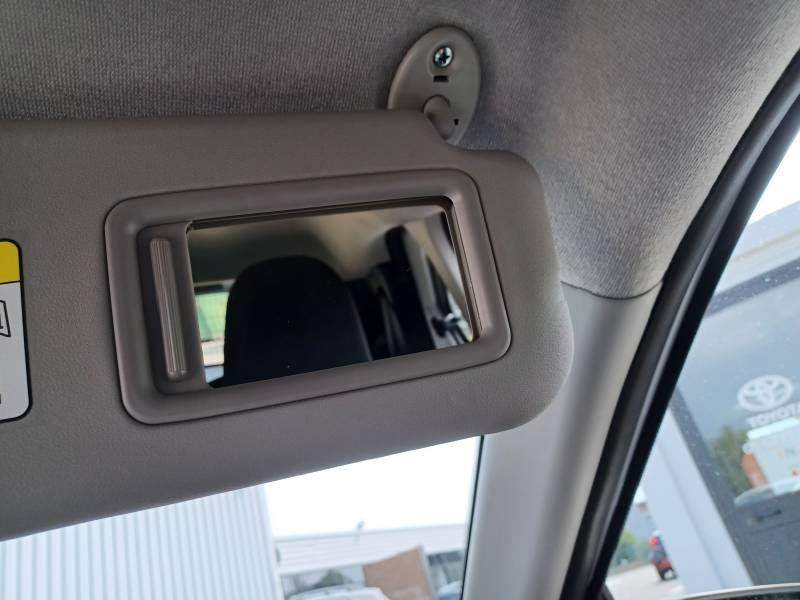 Toyota aygo x - Photo 24