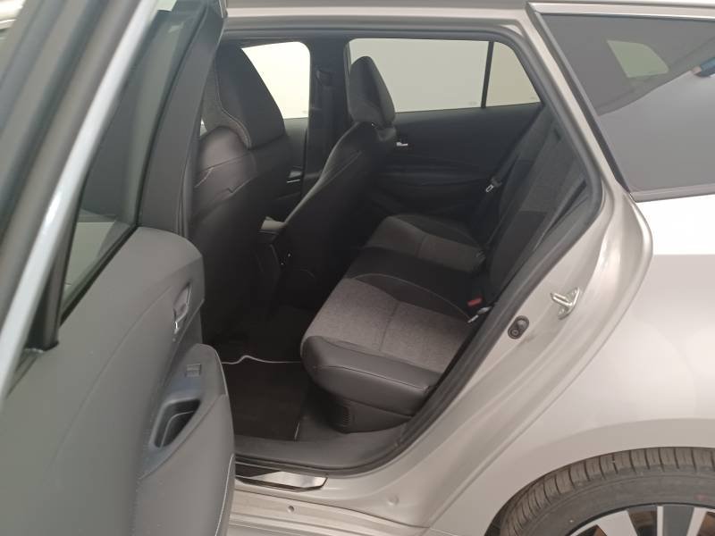 Toyota Corolla - Photo 13