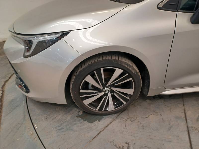 Toyota Corolla - Photo 9