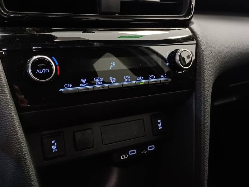 Toyota Yaris - Photo 19