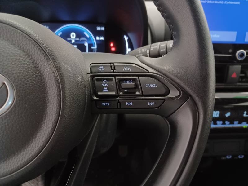 Toyota Yaris - Photo 17