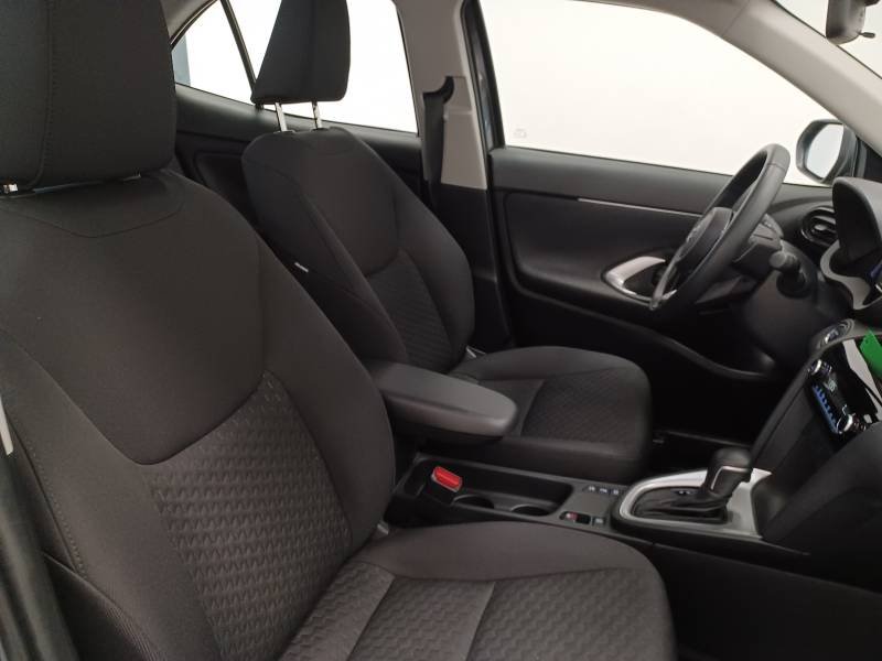 Toyota Yaris - Photo 11