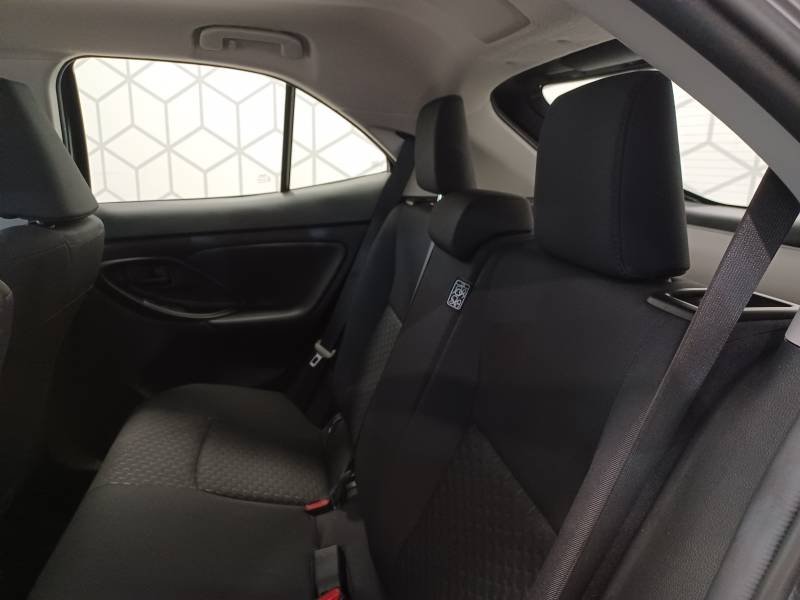 Toyota Yaris - Photo 12