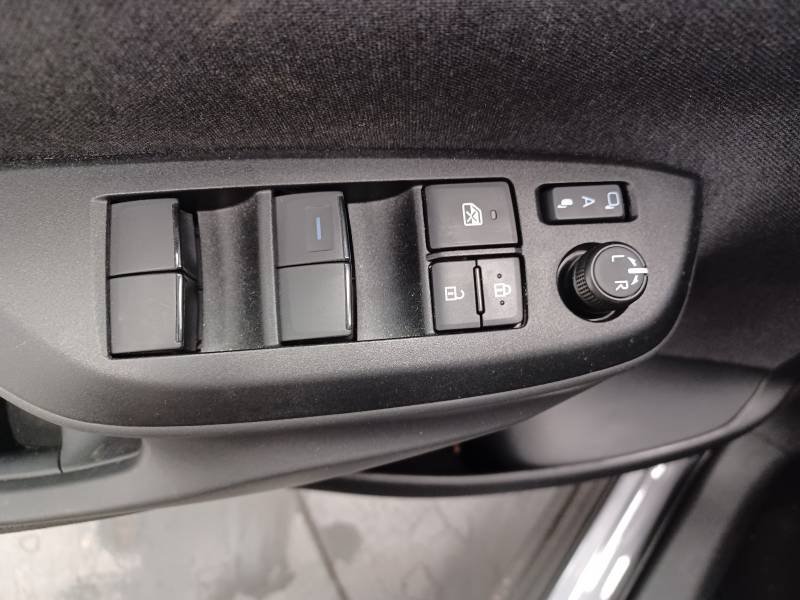 Toyota Yaris - Photo 13