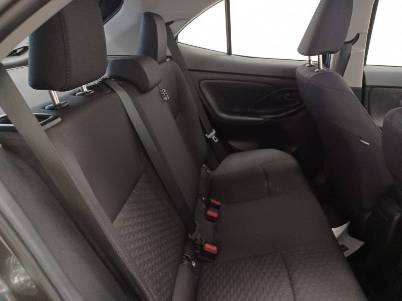 Toyota Yaris - Photo 24