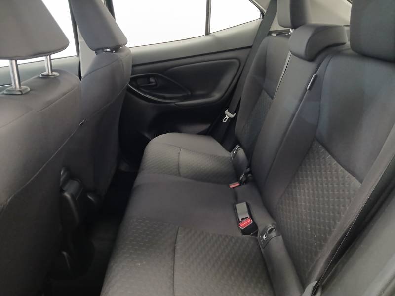 Toyota Yaris - Photo 13