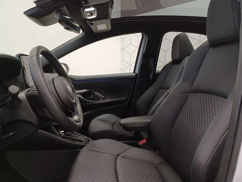 Toyota Yaris - Photo 16