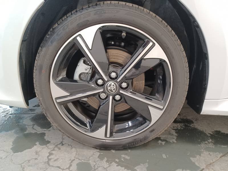 Toyota Yaris - Photo 9