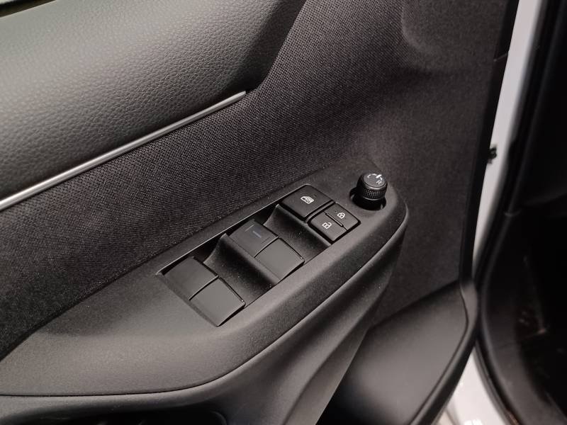 Toyota Yaris - Photo 15