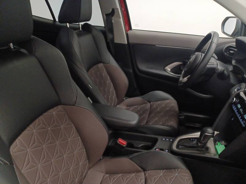 Toyota Yaris - Photo 12