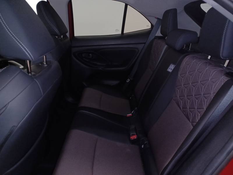Toyota Yaris - Photo 13
