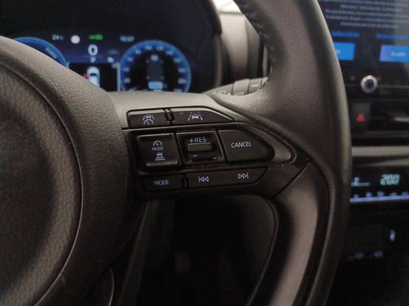 Toyota Yaris - Photo 18
