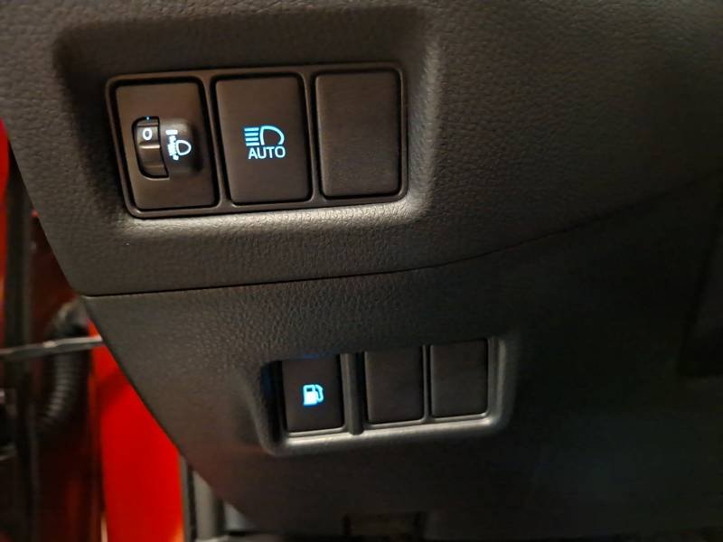 Toyota C-HR - Photo 21
