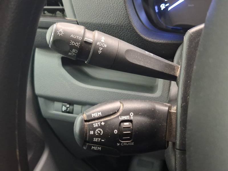 Peugeot Expert - Photo 21