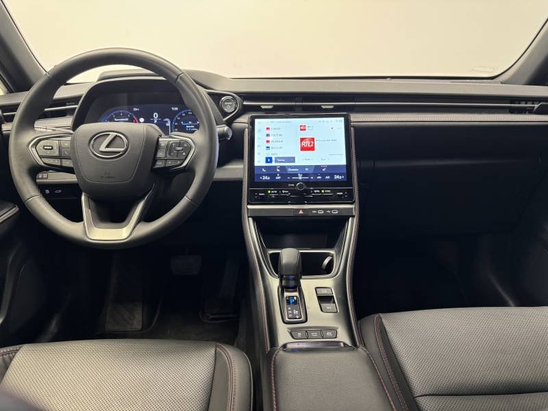 Lexus LBX - Photo 12