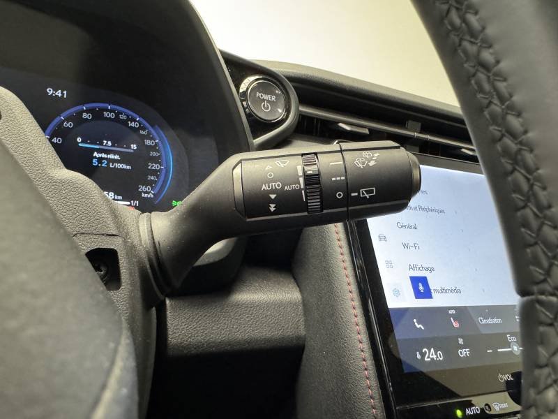 Lexus LBX - Photo 26