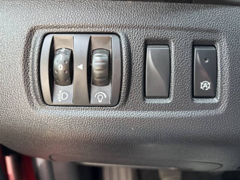 Renault Clio - Photo 25