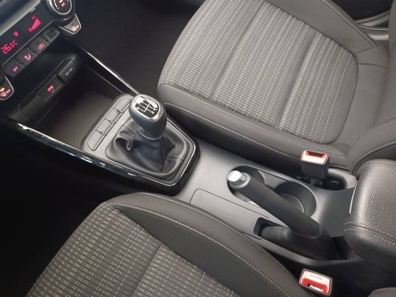 Kia Stonic - Photo 21