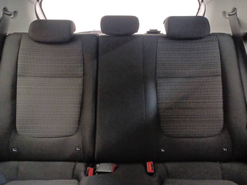 Kia Stonic - Photo 22