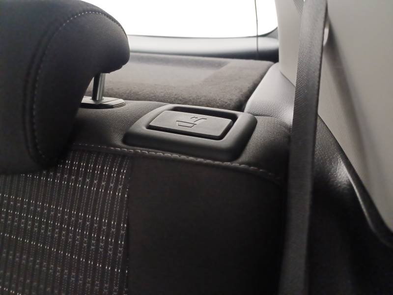 Kia Stonic - Photo 38