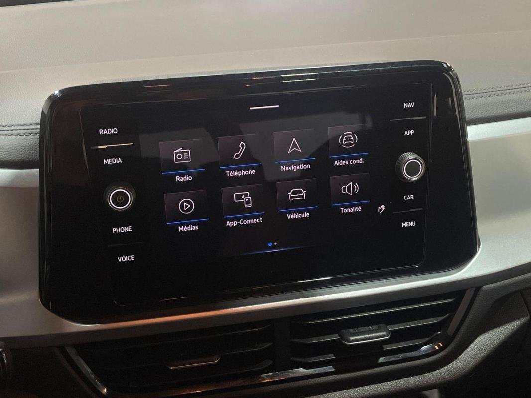 Volkswagen T-Roc - Photo 16