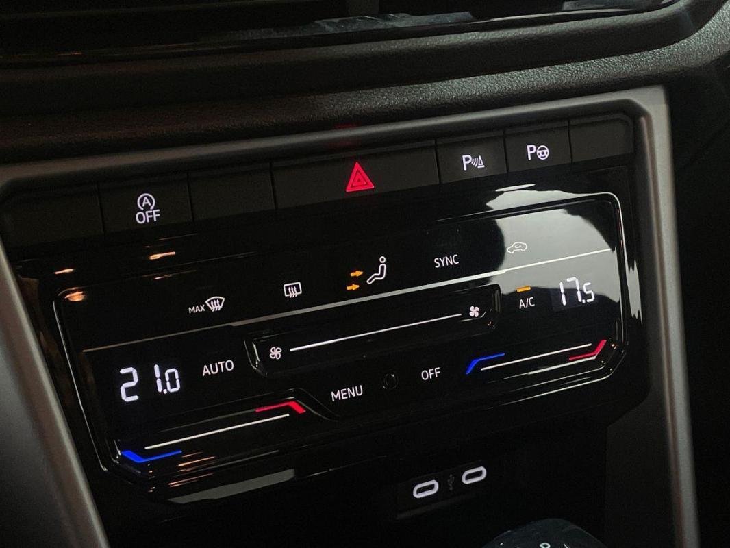 Volkswagen T-Roc - Photo 19