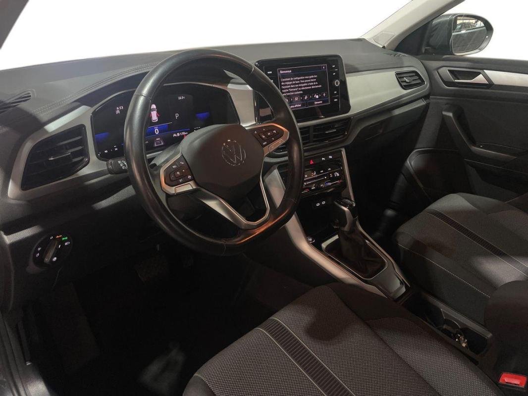 Volkswagen T-Roc - Photo 9