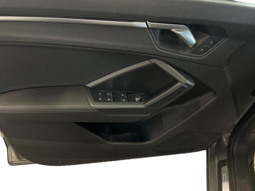 Audi Q3 - Photo 15