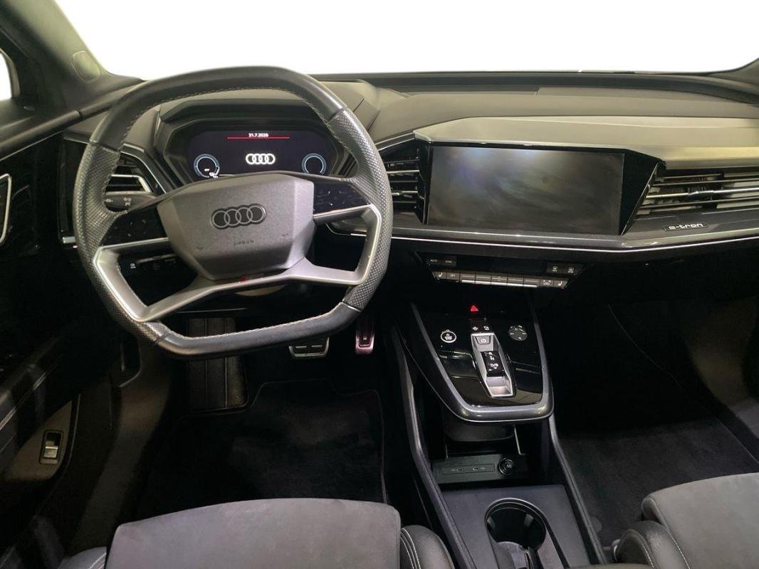 Audi Q4 e-tron - Photo 18