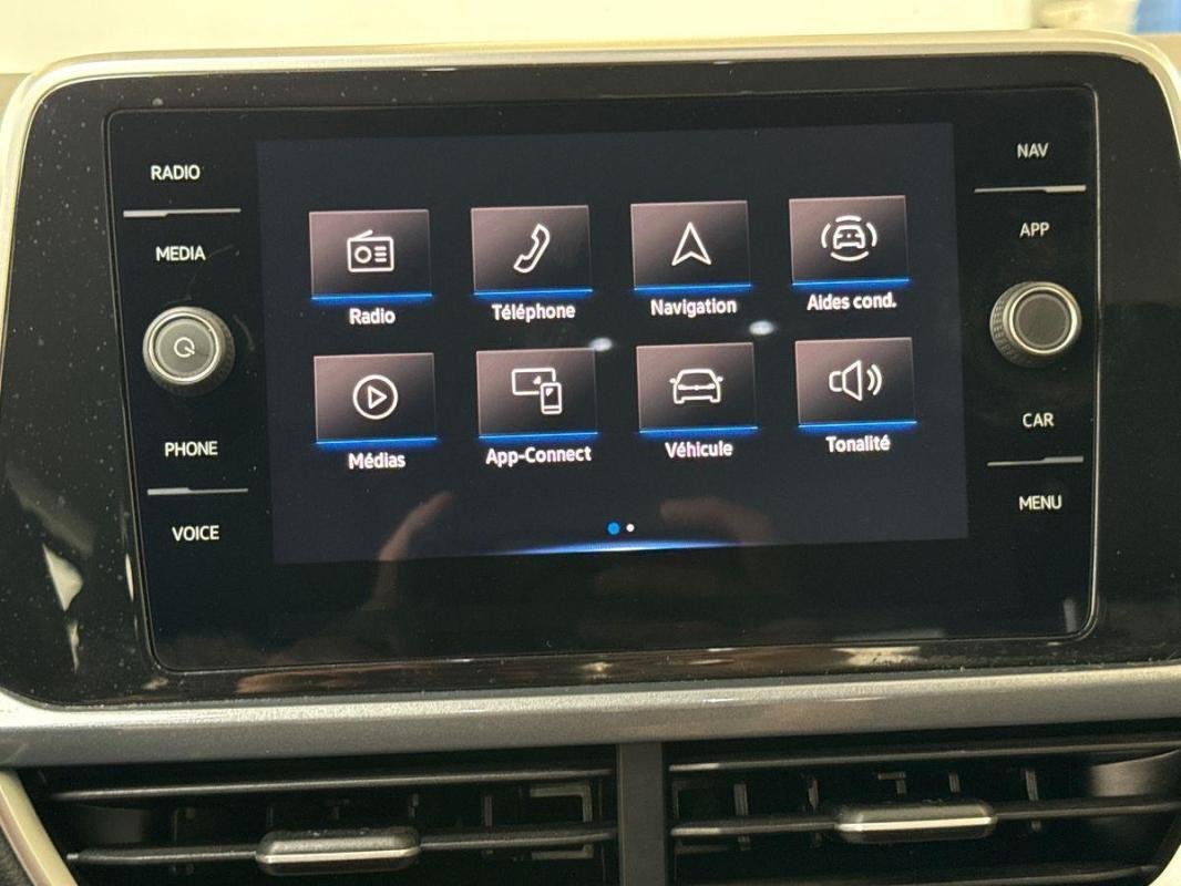 Volkswagen T-Roc - Photo 16