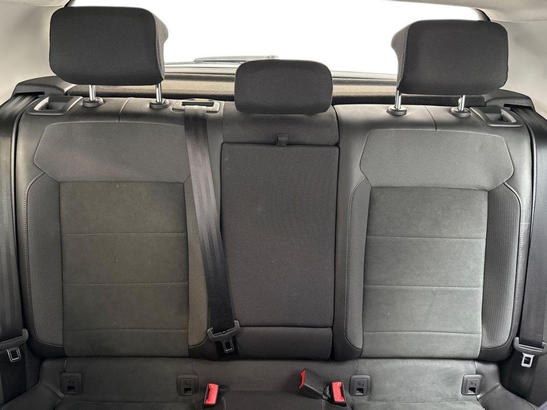 Volkswagen T-Roc - Photo 22
