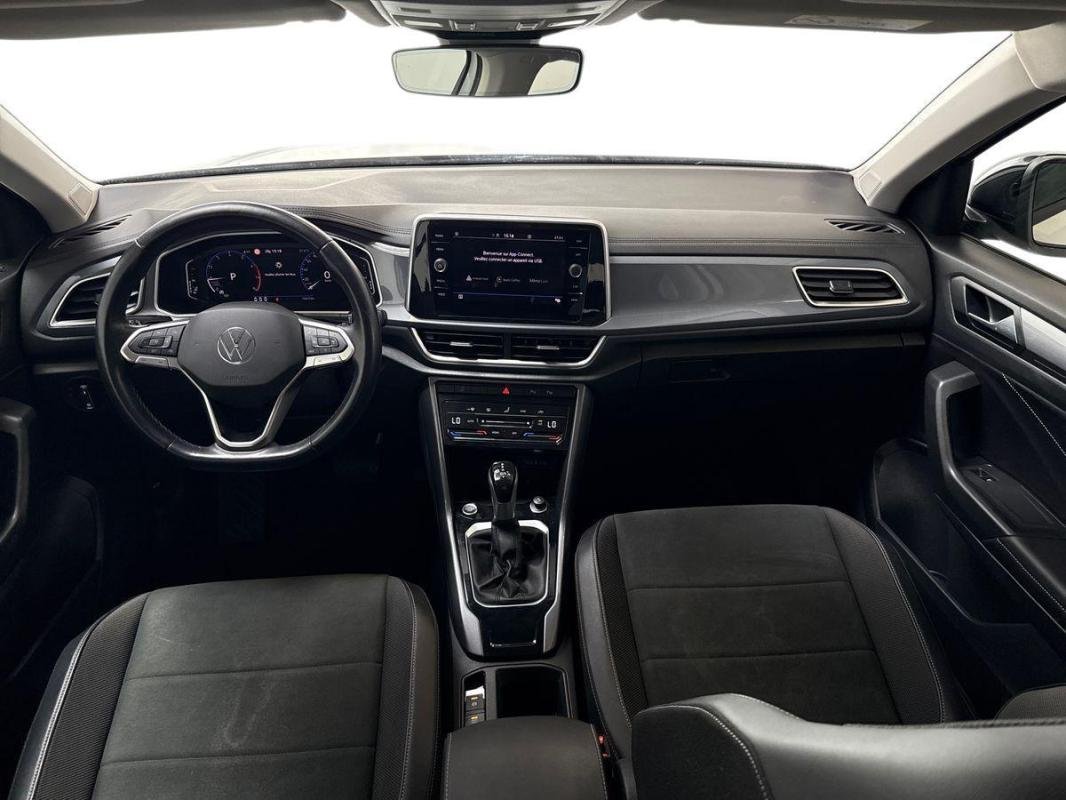 Volkswagen T-Roc - Photo 8
