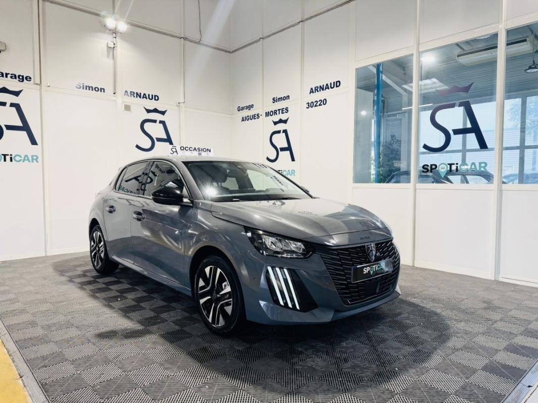 Peugeot 208 - Photo 1