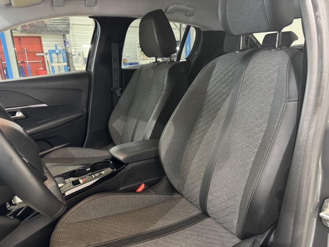 Peugeot 208 - Photo 14