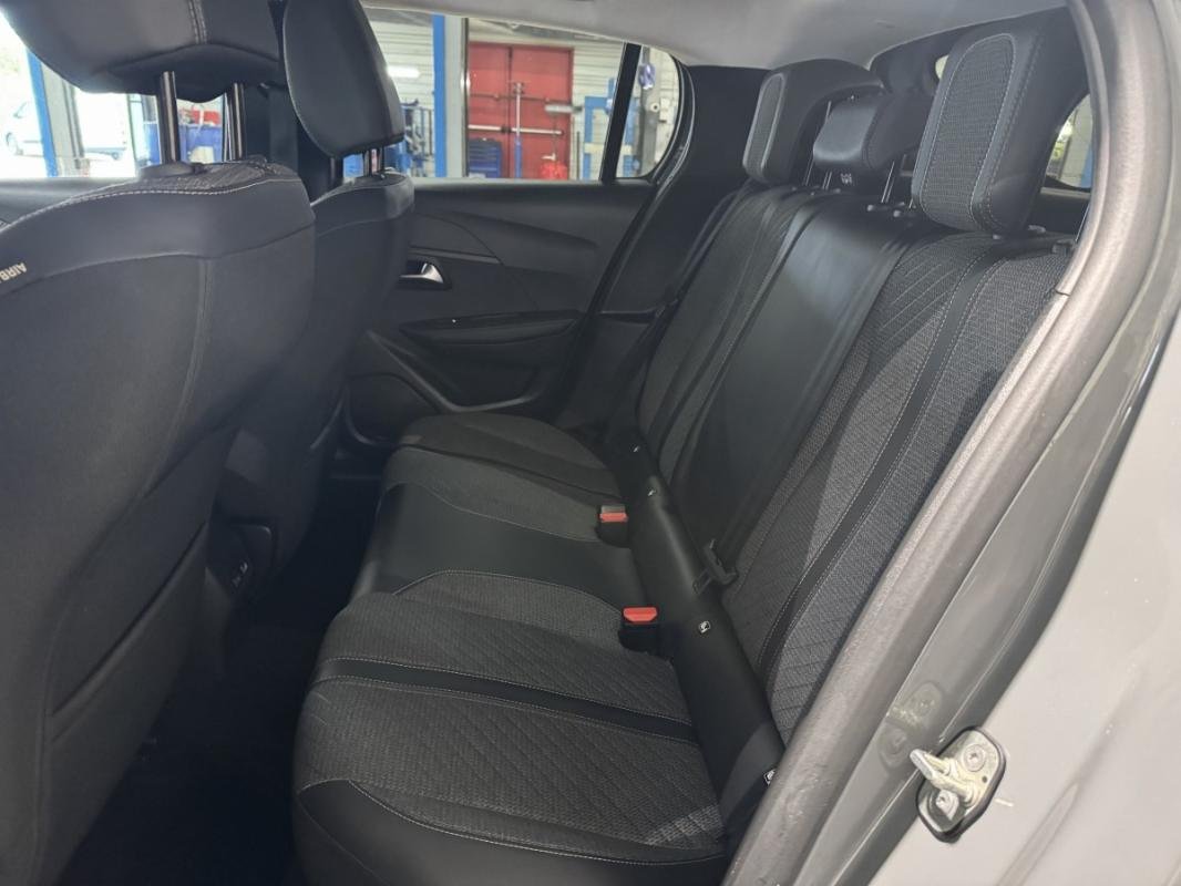 Peugeot 208 - Photo 16