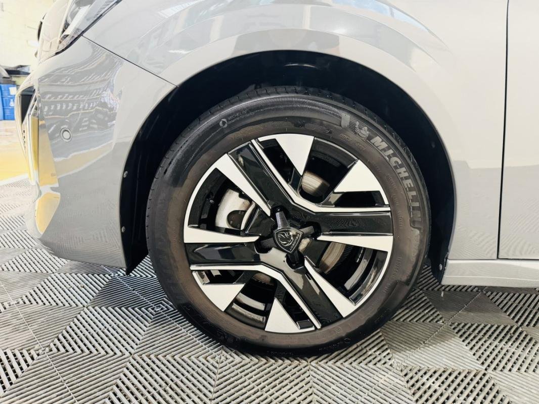 Peugeot 208 - Photo 5