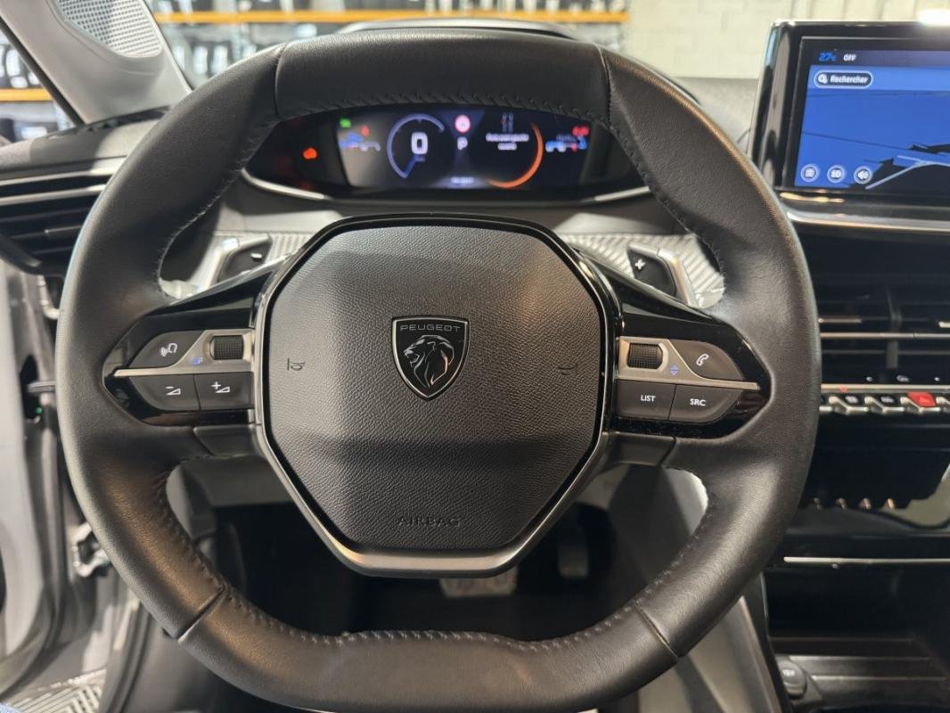 Peugeot 208 - Photo 9