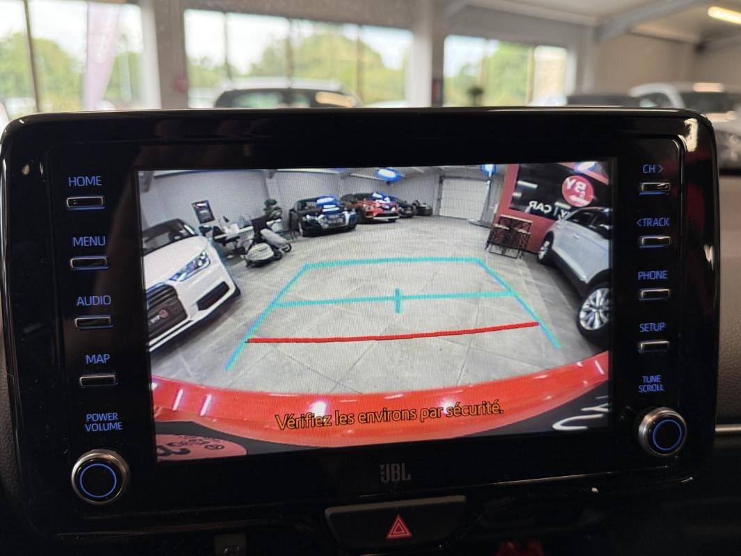 Toyota Yaris - Photo 17