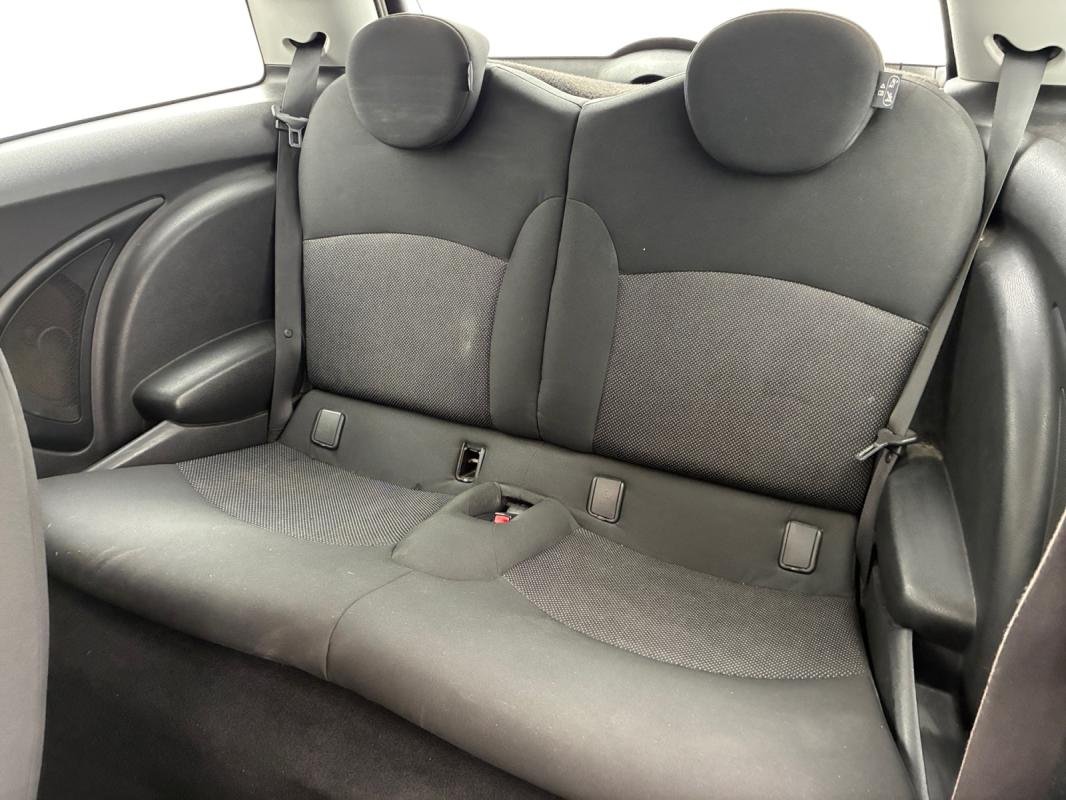 Mini Hatch - Photo 14