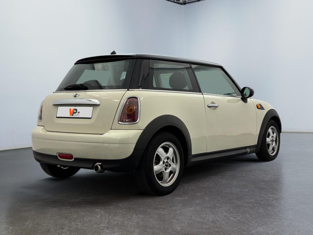 Mini Hatch - Photo 5
