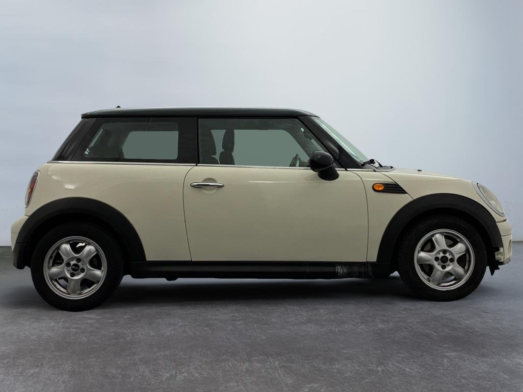 Mini Hatch - Photo 6