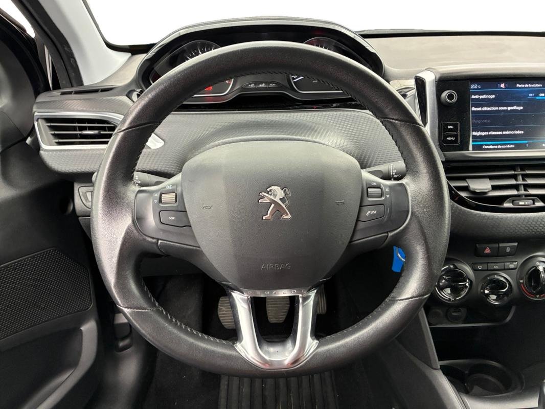 Peugeot 208 - Photo 11