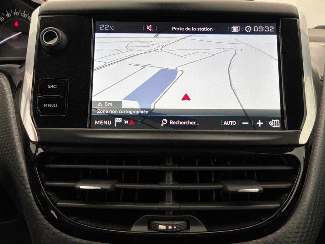 Peugeot 208 - Photo 13