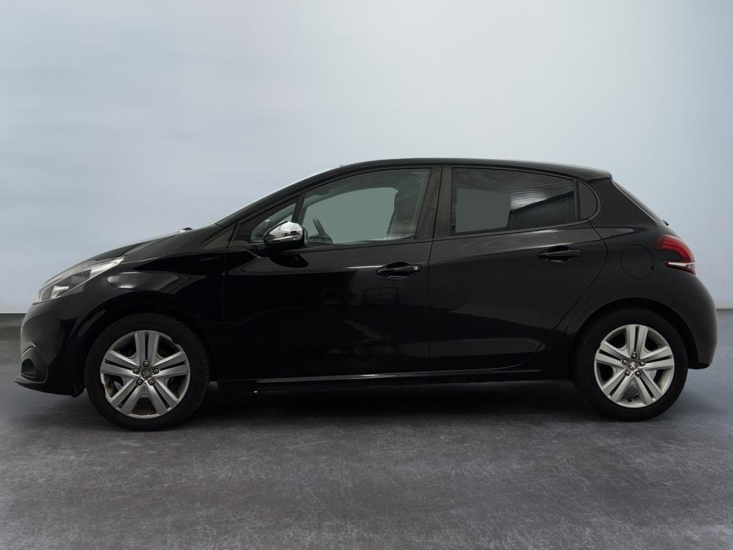 Peugeot 208 - Photo 2