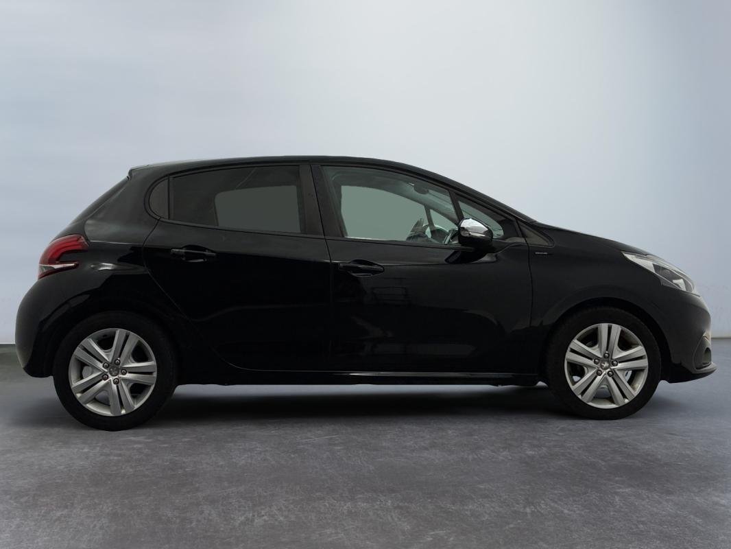 Peugeot 208 - Photo 6