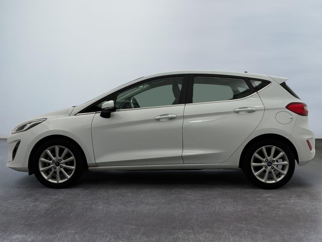 Ford Fiesta - Photo 2
