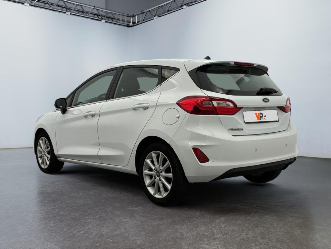 Ford Fiesta - Photo 3
