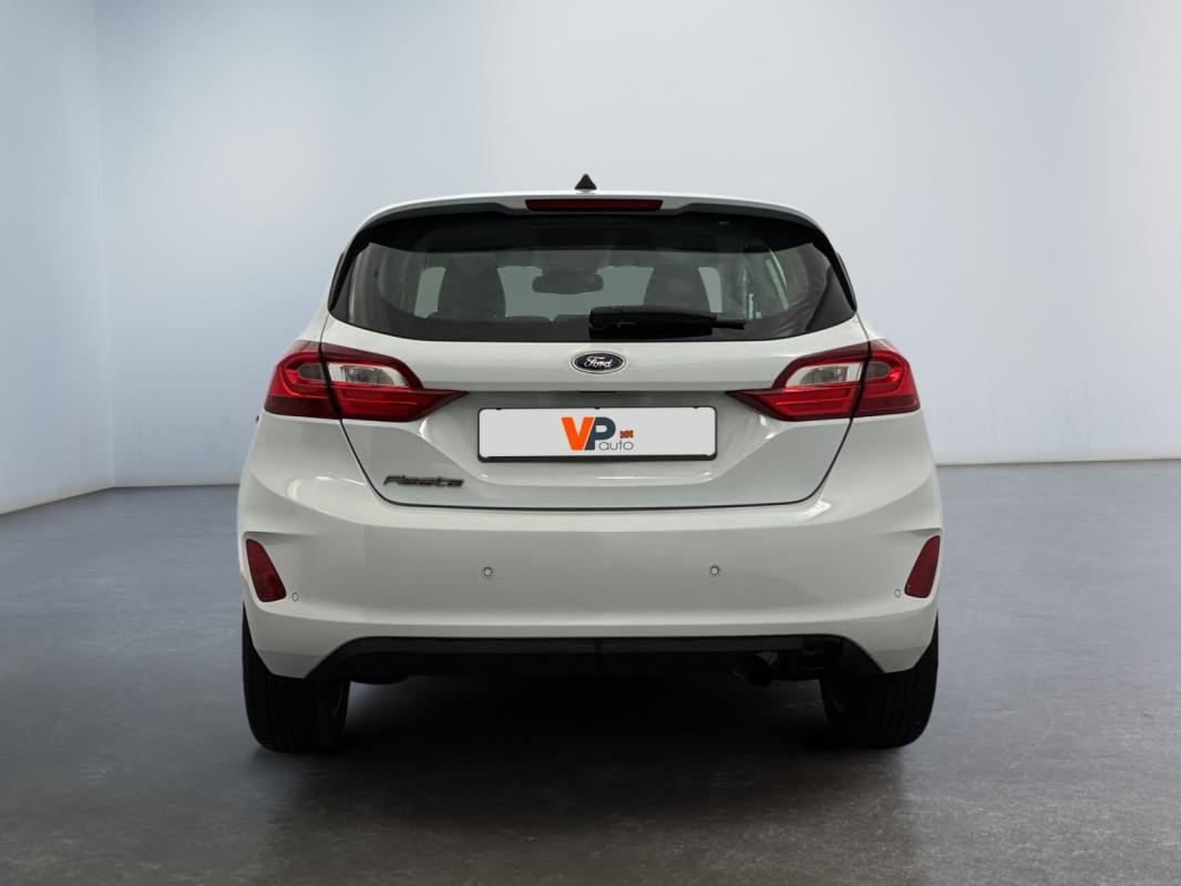 Ford Fiesta - Photo 4